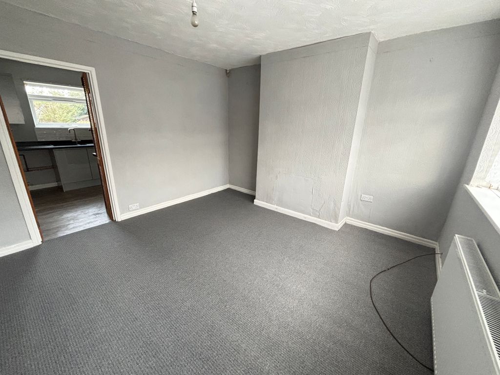 Property photo 2 of 6 Image