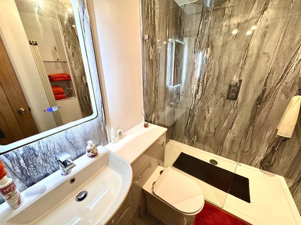 Property photo 2 of 28 Image00021.Jpeg