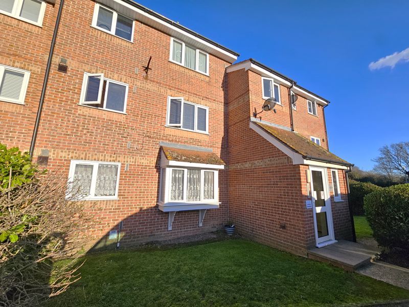 Property photo 1 of 5 Photo 4