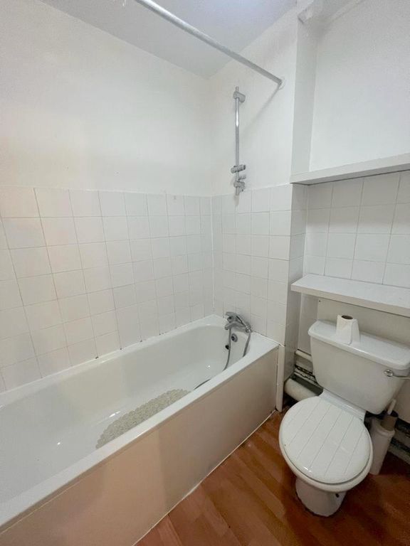 Property photo 3 of 6 81c8Ea02-904d-4B64-B968-848Eab570789.Jpg