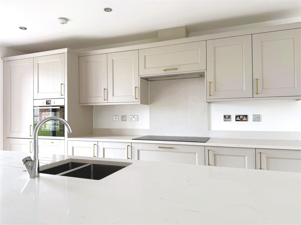 Property photo 3 of 14 6.Jpg