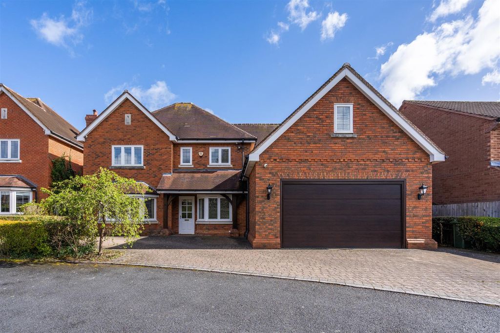 Property photo 1 of 23 1c Berkswell Close_8.Jpg