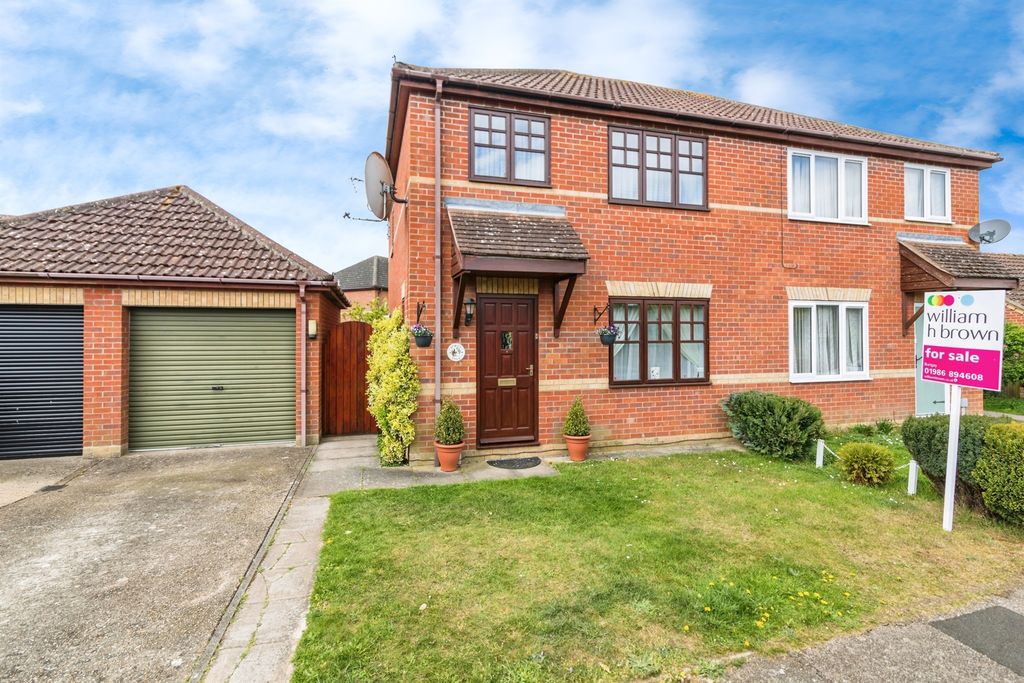 Property photo 1 of 17