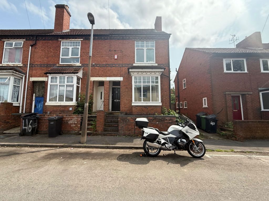 Property photo 1 of 21