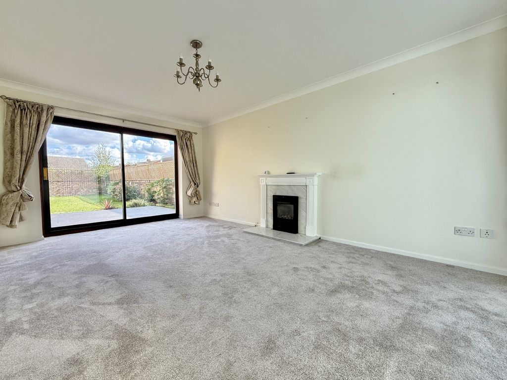 Property photo 2 of 20
