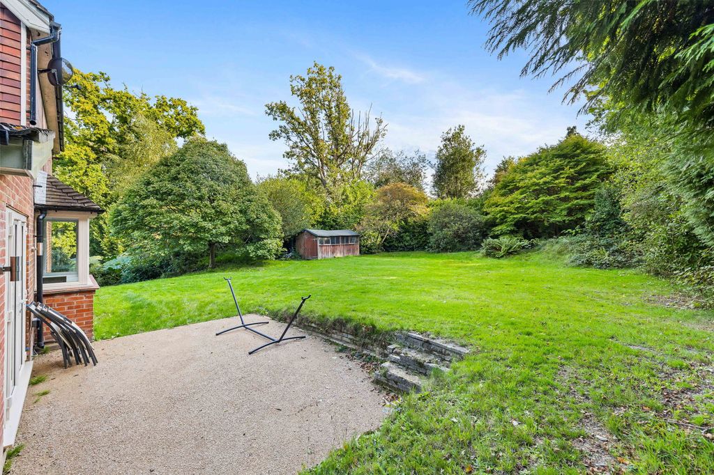 Additional image 25 of 5 bed detached house for saleSaxbys Lane, Lingfield RH7