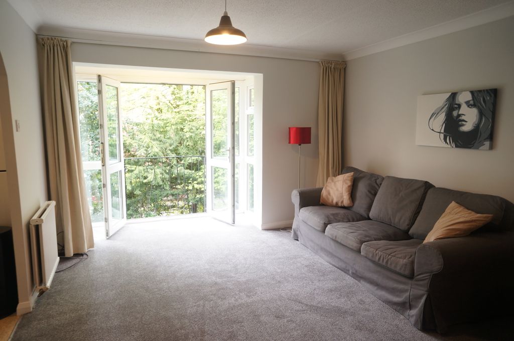 Property photo 2 of 9