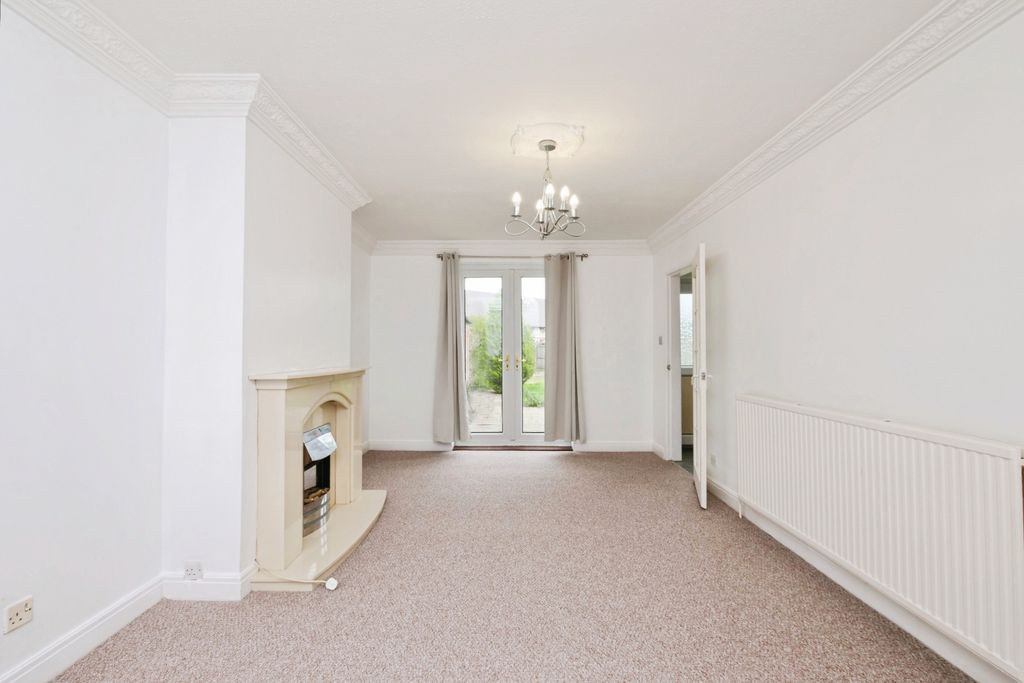 Property photo 3 of 17 3