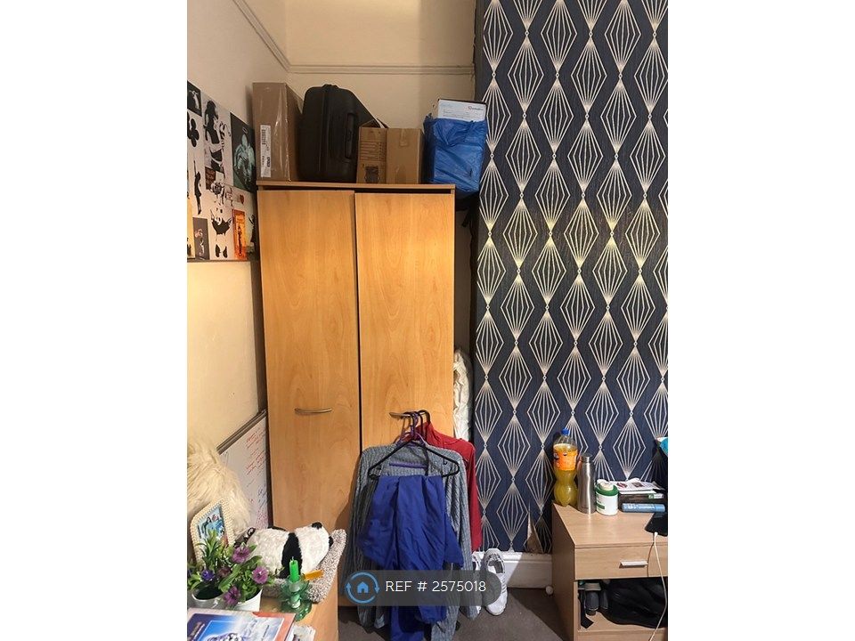 Property photo 1 of 35