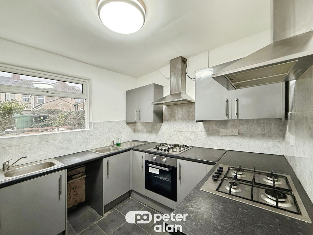 Property photo 1 of 14 Front