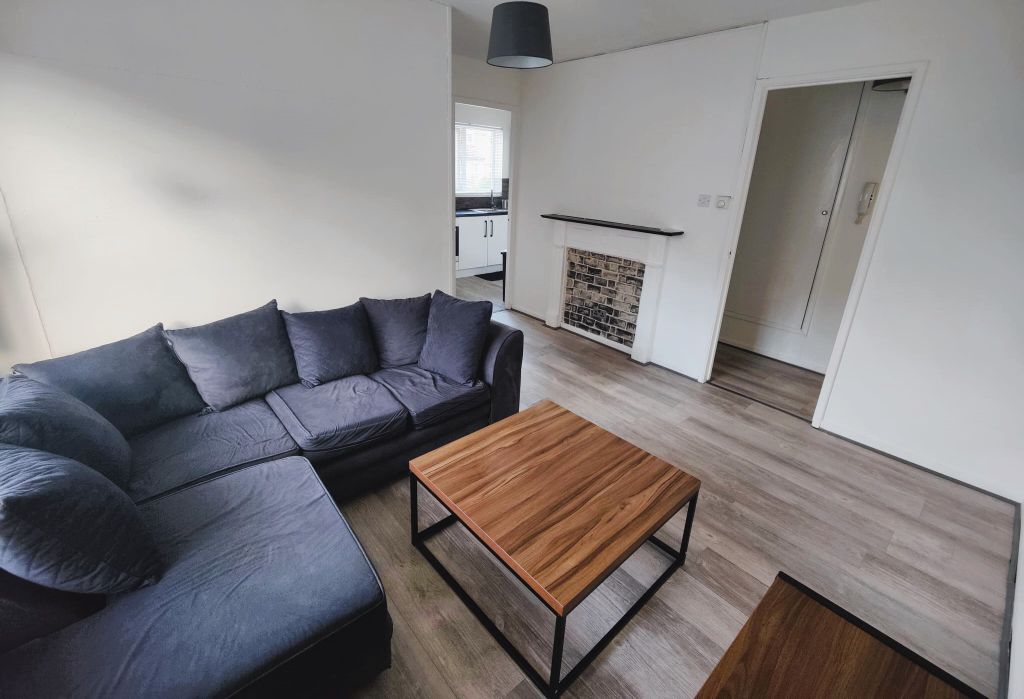 Property photo 2 of 6