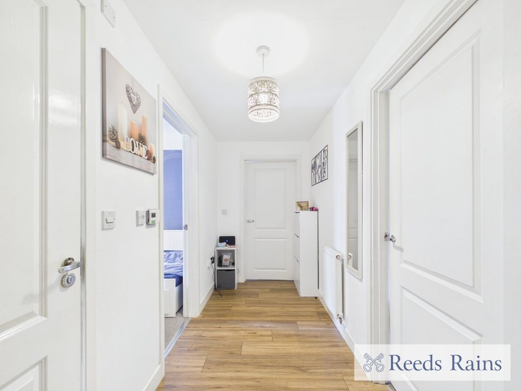 Property photo 3 of 10 Picture No. 02