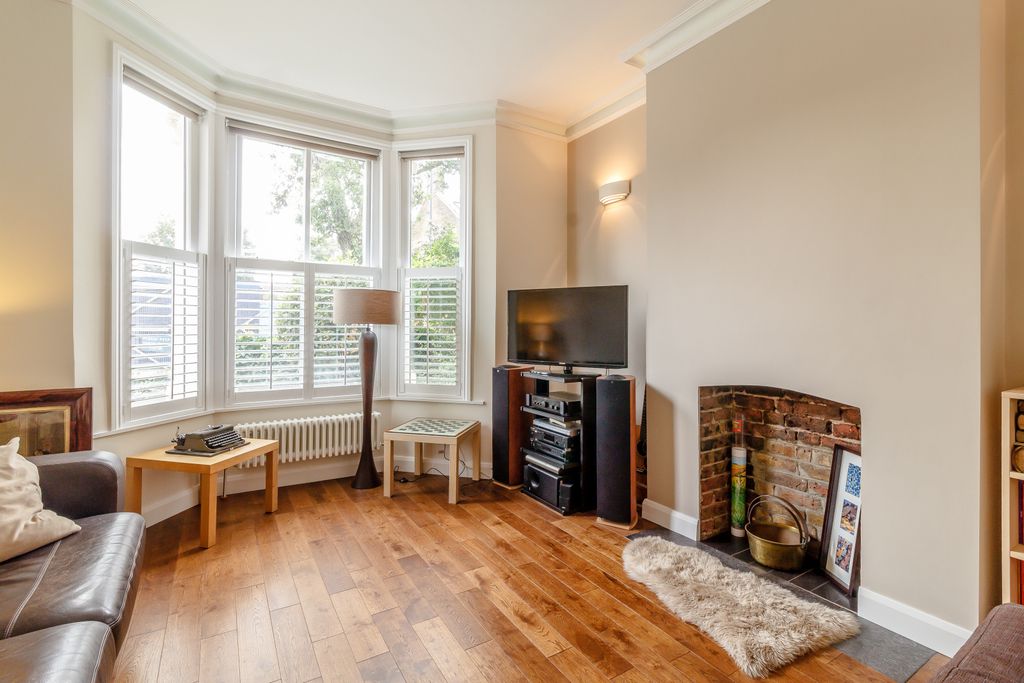 Property photo 2 of 14 2
