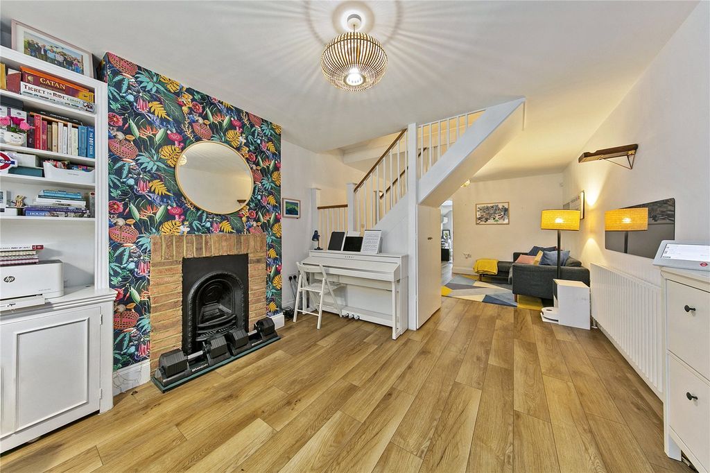 Property photo 2 of 10 Picture No. 14