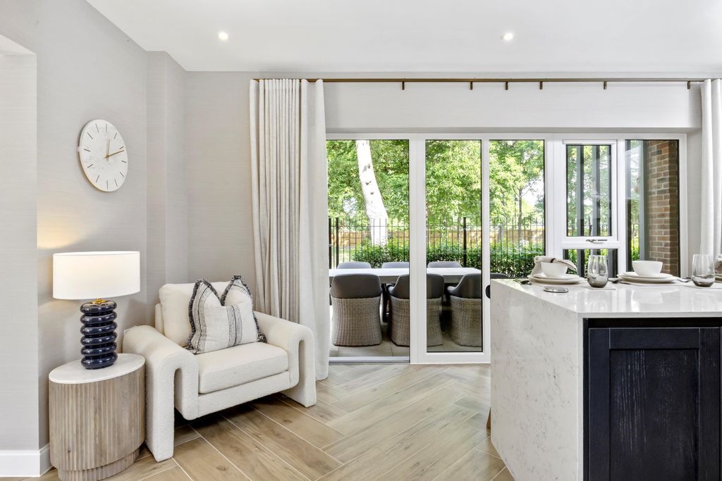 Property photo 3 of 24 Image