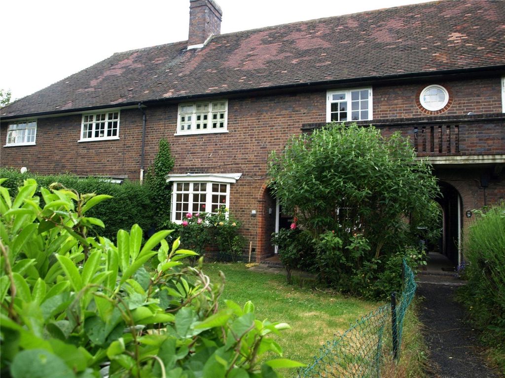 Property photo 2 of 8 Photo 1