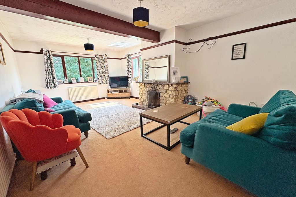 Property photo 3 of 15 4194854