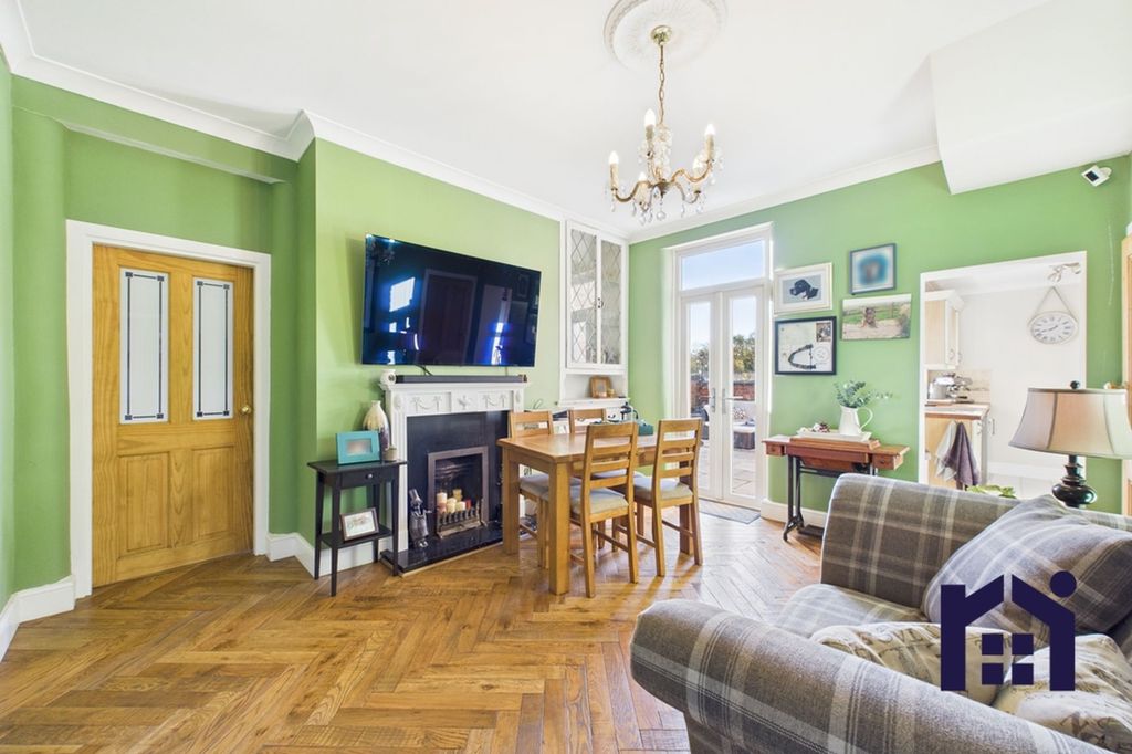 Property photo 3 of 27 Reception Two