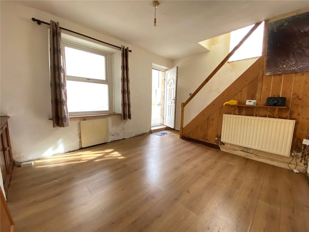 Property photo 2 of 12 Picture No. 07