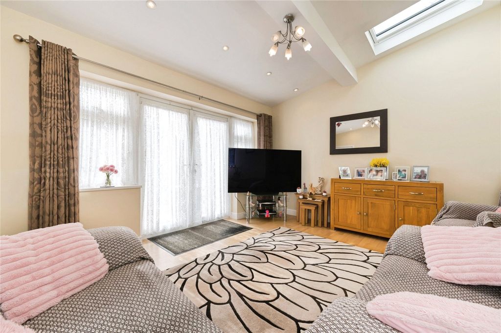 Property photo 3 of 19 Picture No. 46