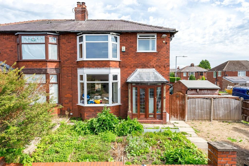 Property photo 1 of 25 Chetwyn Avenue-33.Jpg