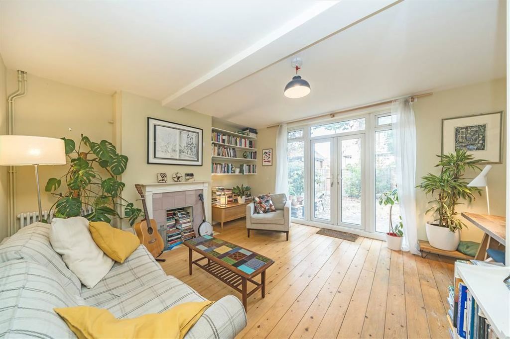Property photo 1 of 5