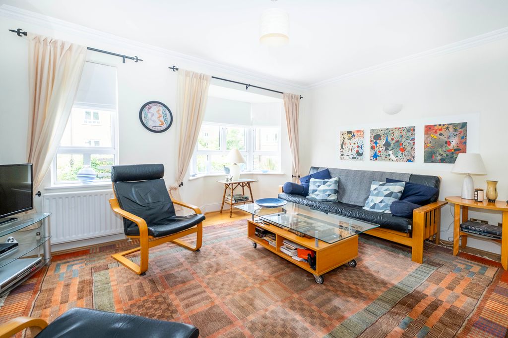 Property photo 2 of 15