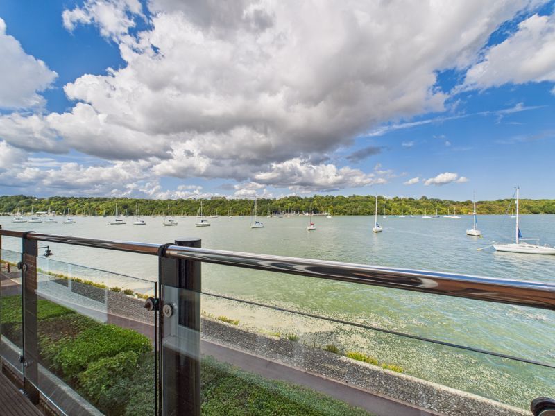 Property photo 2 of 8 Photo 8