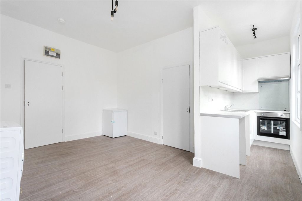 Property photo 2 of 6 Picture No. 06