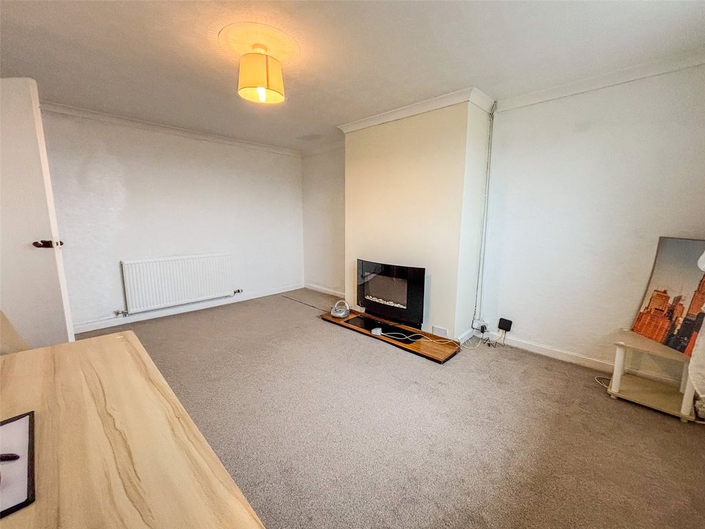 Property photo 2 of 10 Picture No. 04