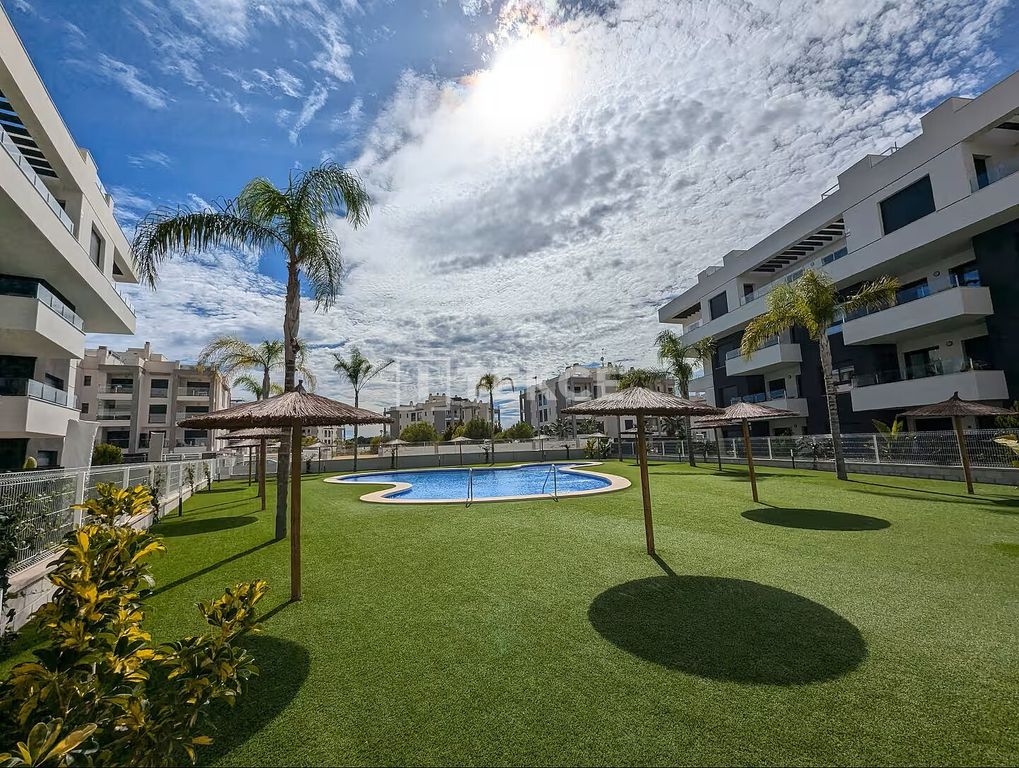 Property photo 3 of 25