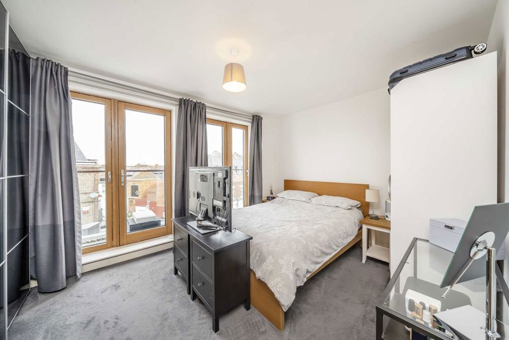 Property photo 3 of 8