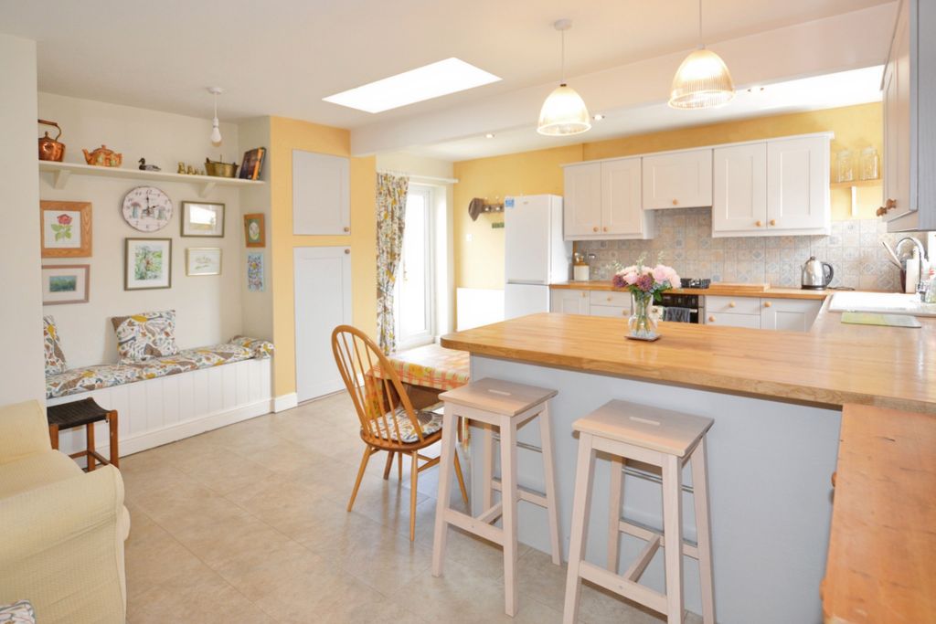 Property photo 2 of 20 Open Plan Family-Dining-Kitchen