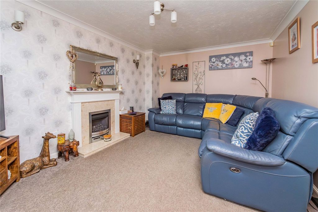 Property photo 2 of 46 Picture No. 36