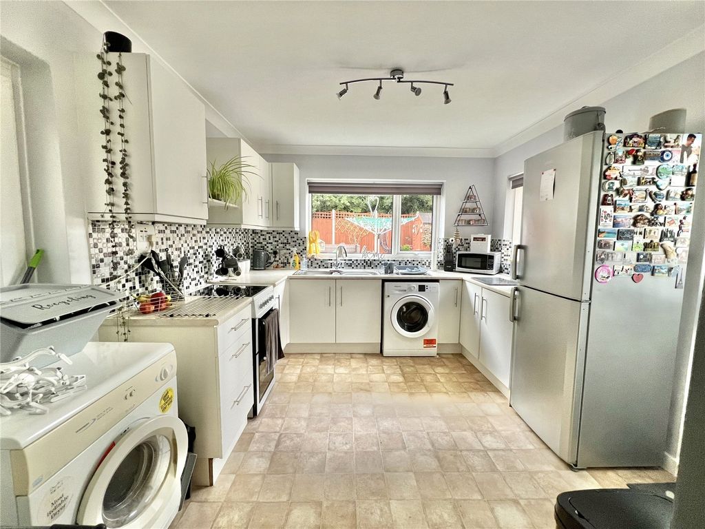 Property photo 2 of 14 Picture No. 05