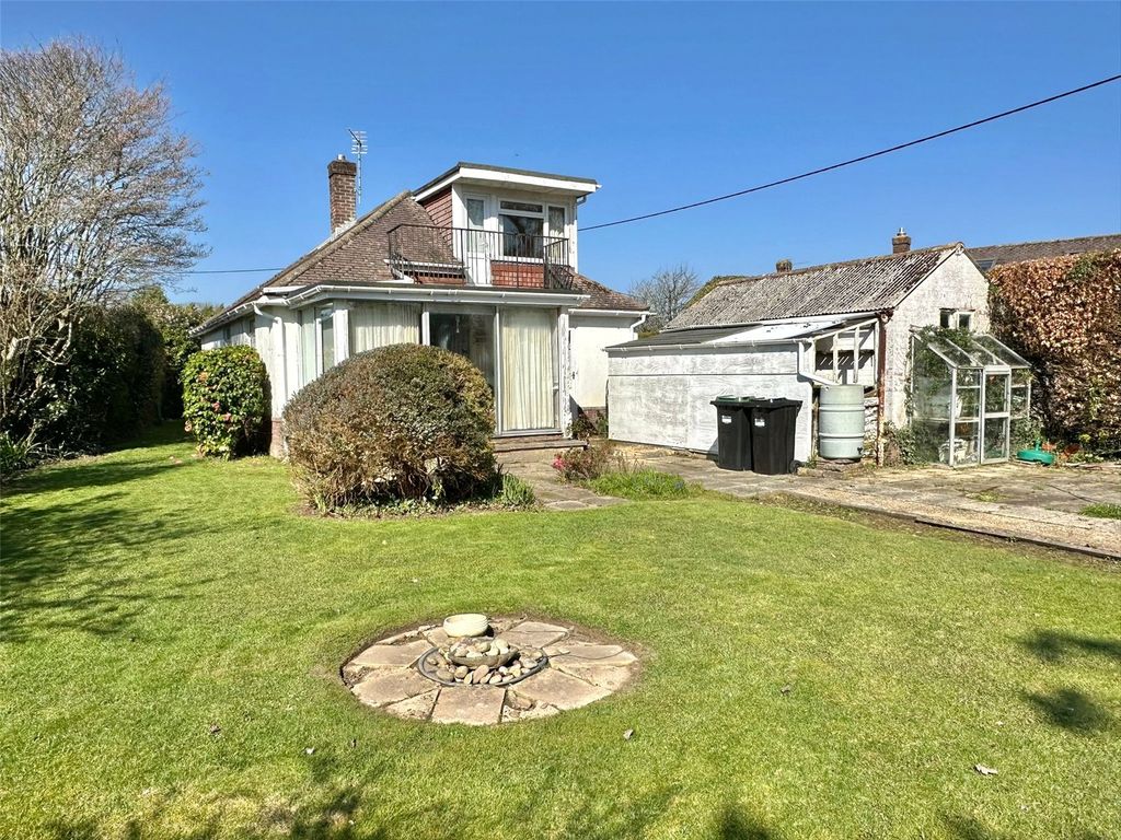 Property photo 2 of 16 Picture No. 20