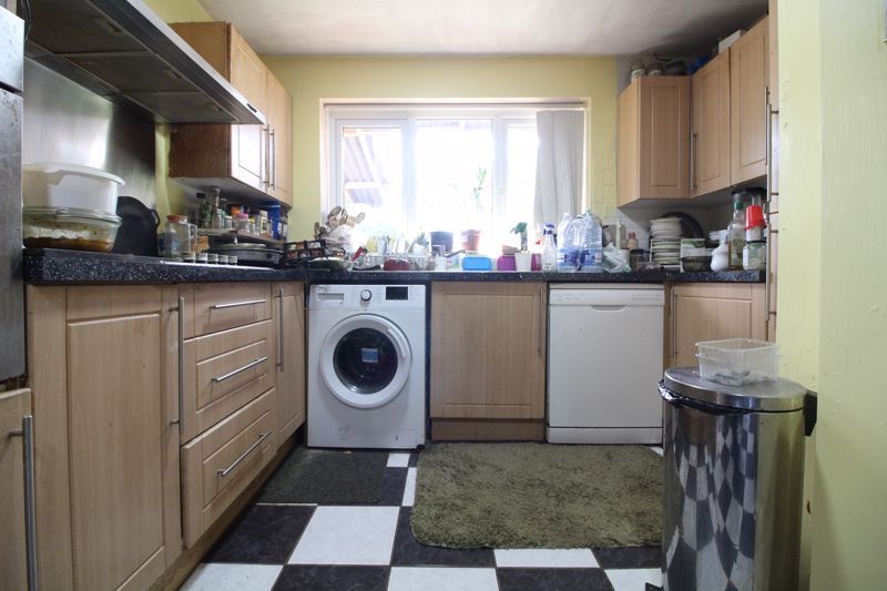 Property photo 3 of 16 Photo 8