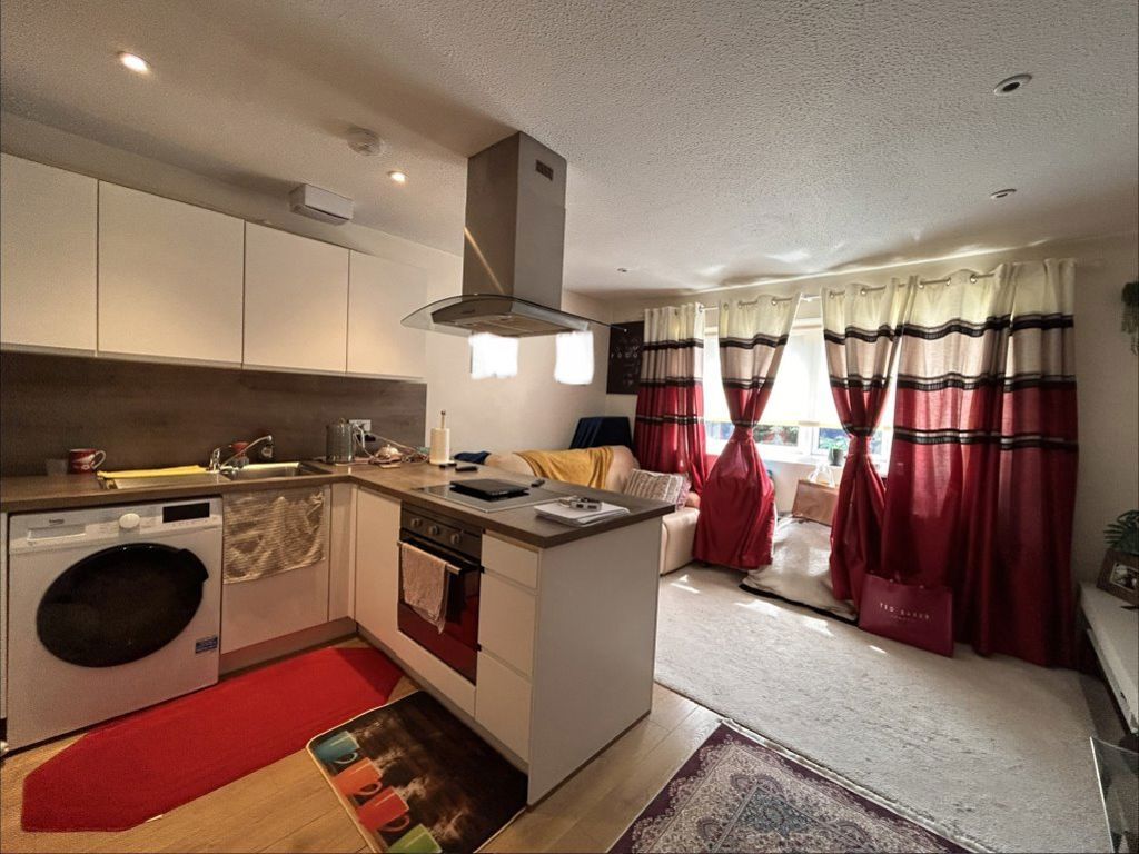 Property photo 1 of 9