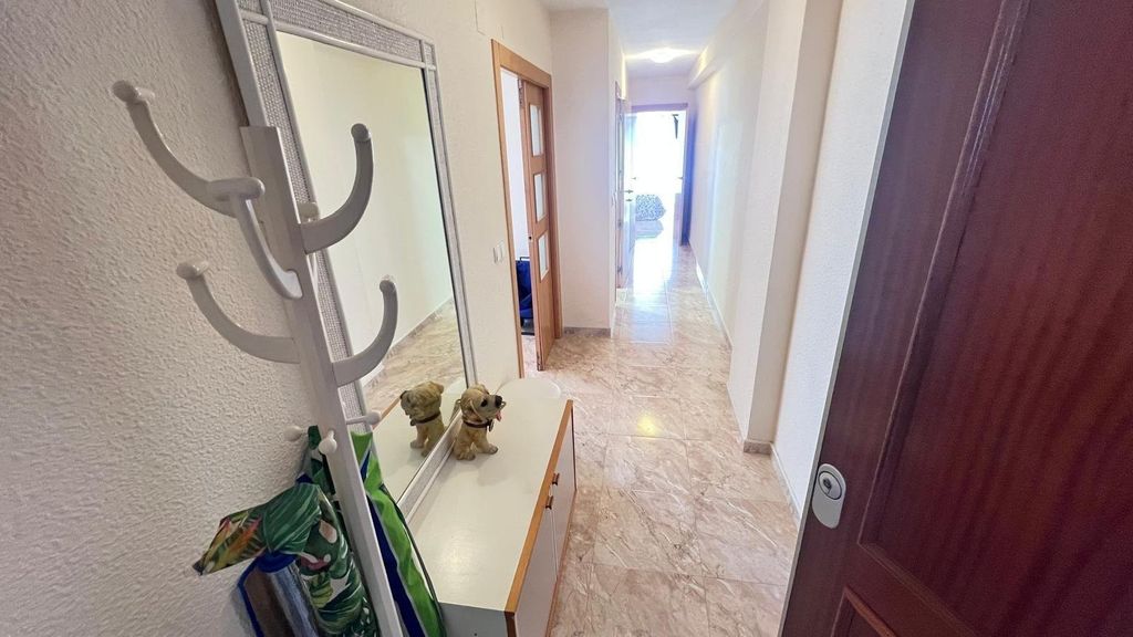 Property photo 2 of 50