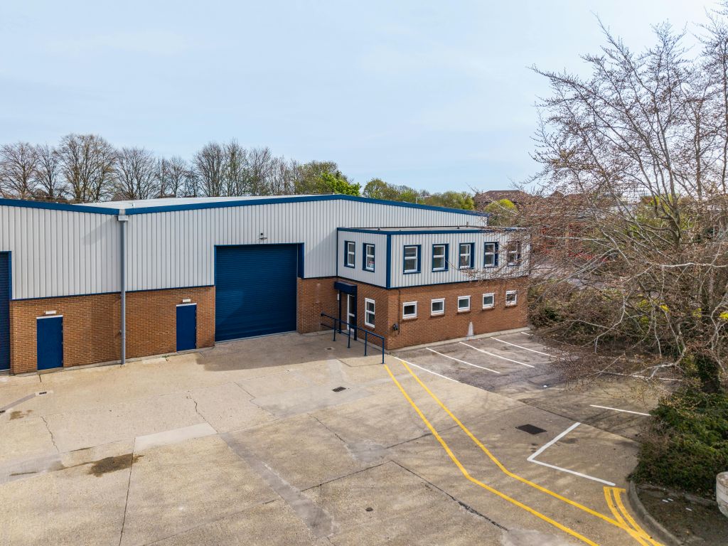 Property photo 3 of 9 Lawrence Way Ind Estate - Dunstable-67.Jpg