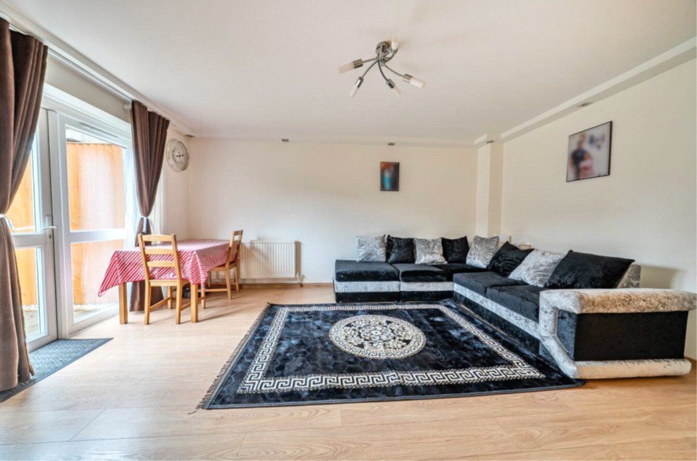 Property photo 3 of 9 Picture No. 05