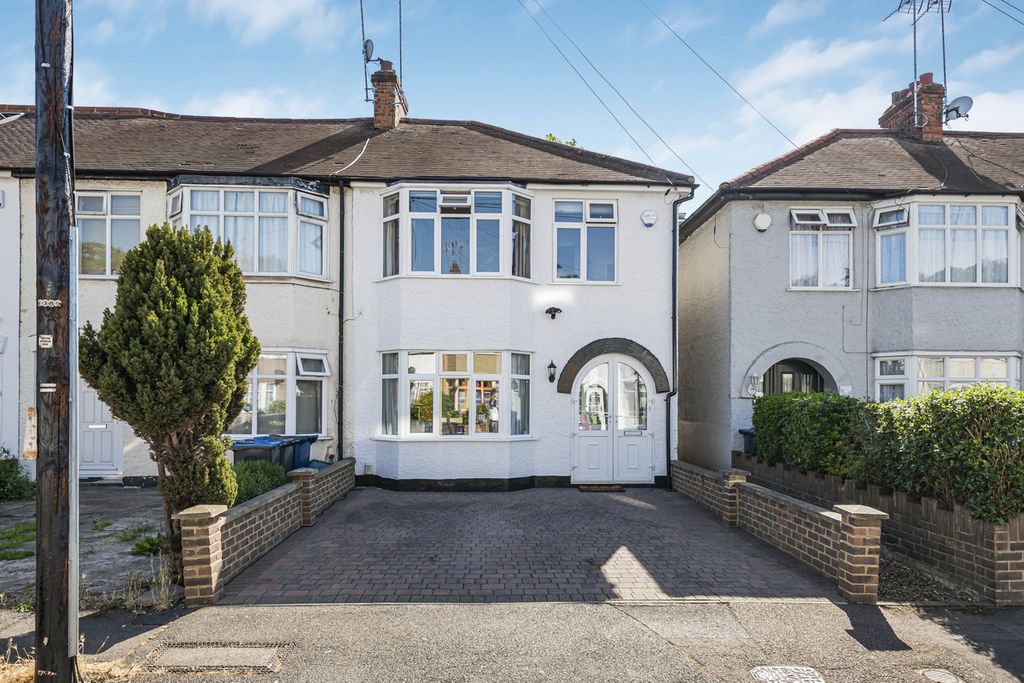 Property photo 1 of 11