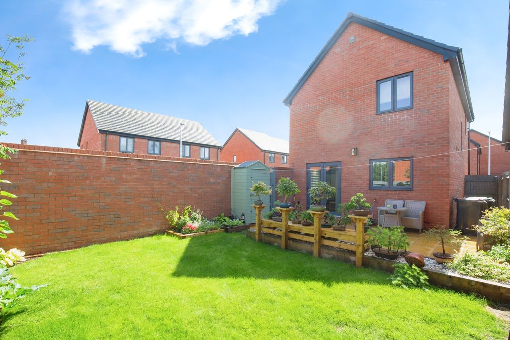 Property photo 2 of 19 568715Ea-Mw-7958
