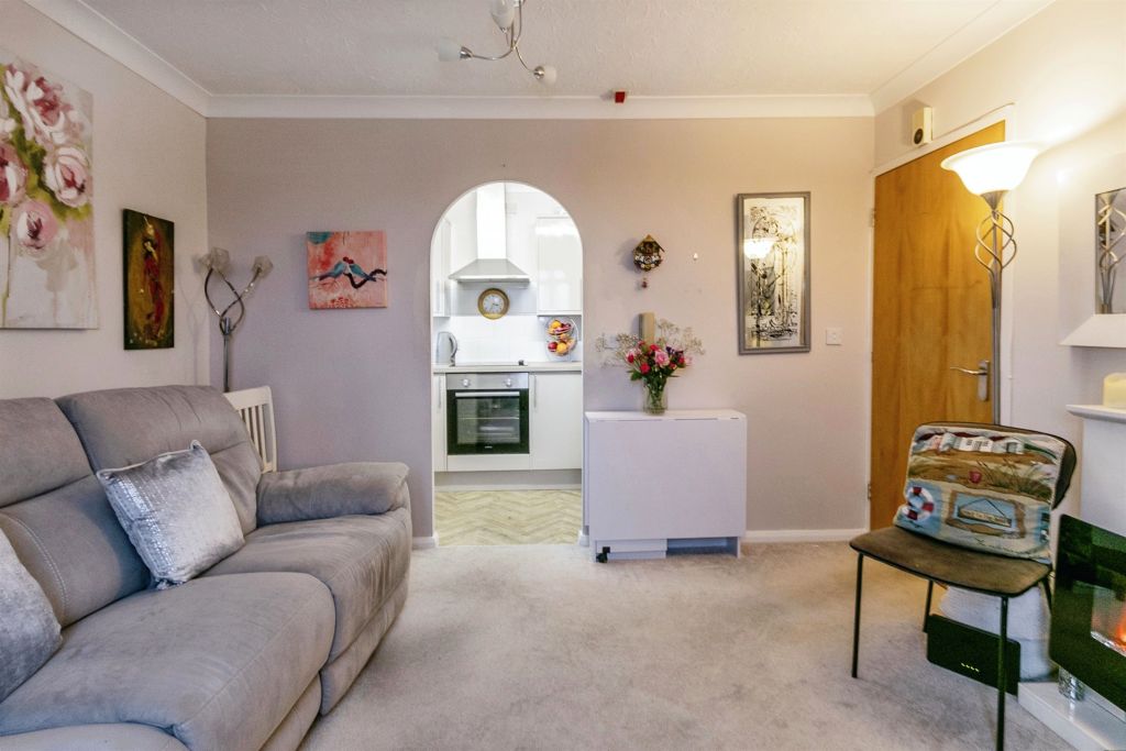 Property photo 3 of 15