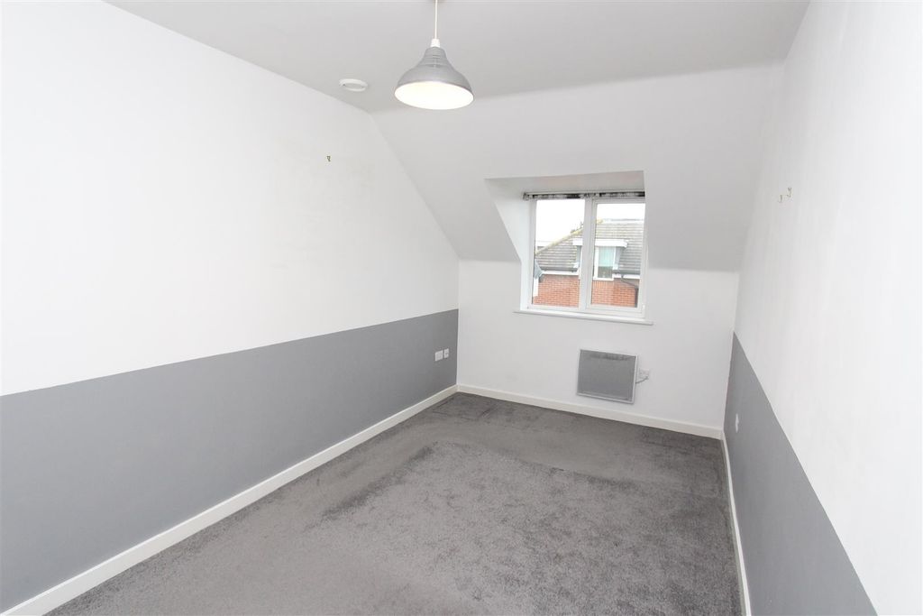 Property photo 3 of 6