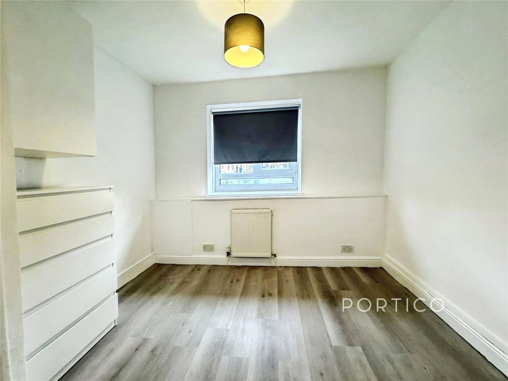 Property photo 1 of 7 Picture No. 11