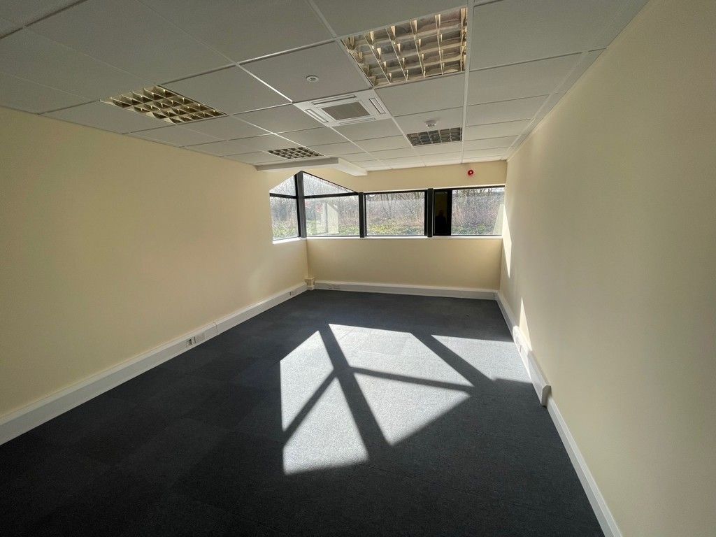 Property photo 3 of 6 3