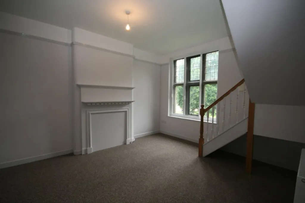Property photo 2 of 6 Lounge