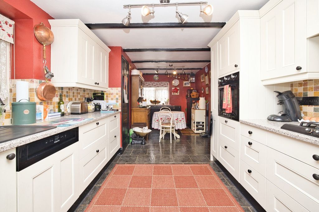 Property photo 3 of 23 Picture No. 37