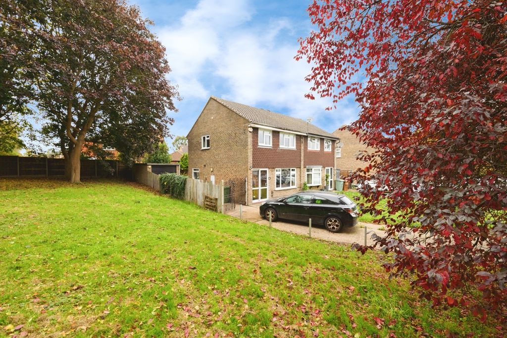 Property photo 3 of 15 Photo